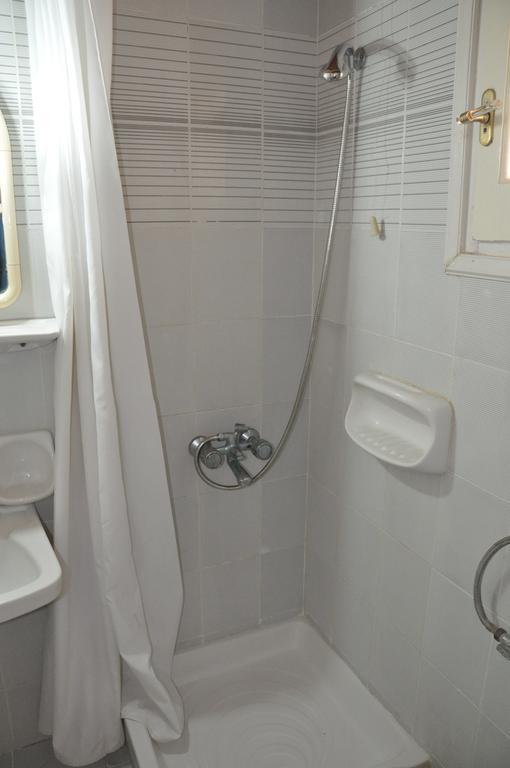 Koskinas Apartments Acharavi  Phòng bức ảnh