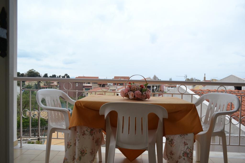 Koskinas Apartments Acharavi  Phòng bức ảnh